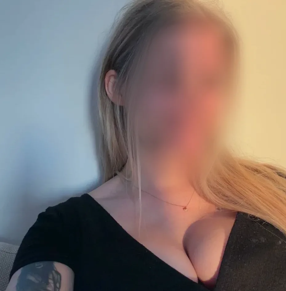 Salma, 25